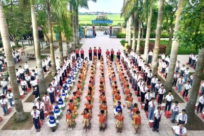 Hoạt động trải nghiệm chủ đề: “Trường Tiểu học”